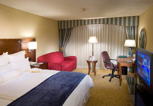 Houston Marriott South At Hobby Airport Hotelsbyday
