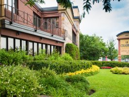 Hotel Le Chabrol Hotel Et Suites image