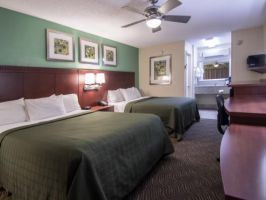 Hotel Quality Inn & Suites Hollywood Boulevard image