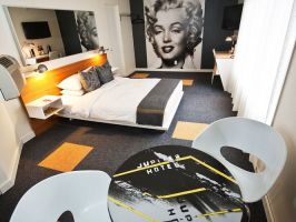 Hotel Jupiter Hotel image