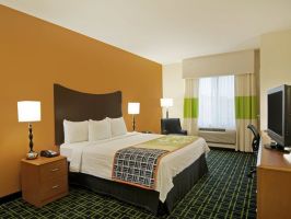Hotel Fairfield Inn & Suites image