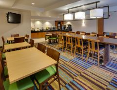 Hotel Fairfield Inn & Suites San Francisco Airport image