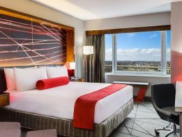 Hotel Crowne Plaza JFK Airport Hotel image