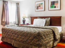 Hotel Rodeway Inn Huntington Station image