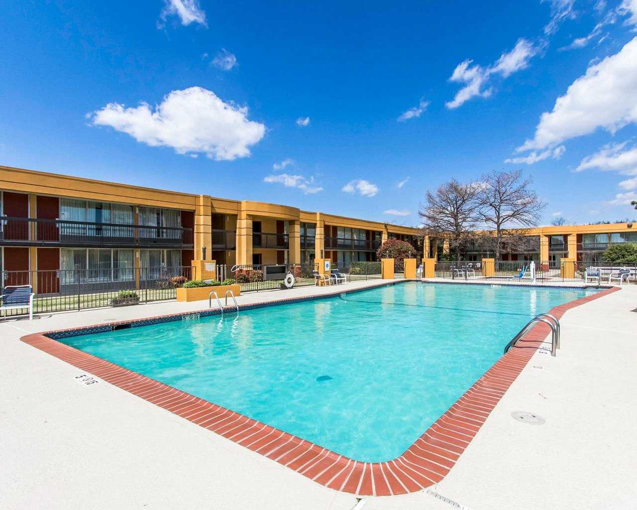 Quality Hotel Ardmore Book Day Rooms HotelsByDay