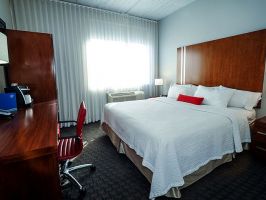 Hotel Fairfield Inn & Suites By Marriott Brooklyn image