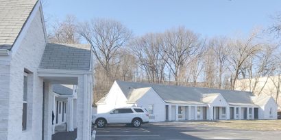 Parking available  at Ramsey Inn & Suites.