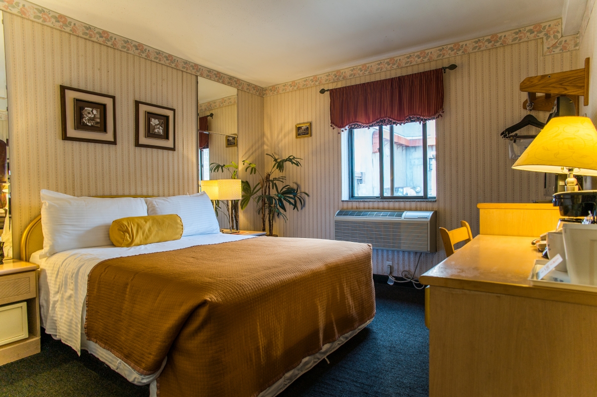 Flushing Central Hotel Day Use Rooms HotelsByDay