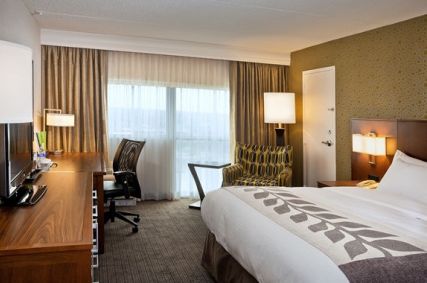 Day Hotels Book Rooms Hourly For Short Stay Doubletree By Hilton South Bend