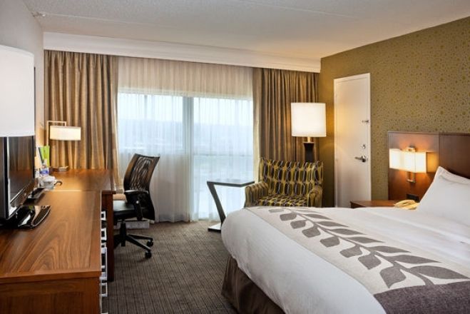 Doubletree By Hilton South Bend Day Rooms Hotelsbyday