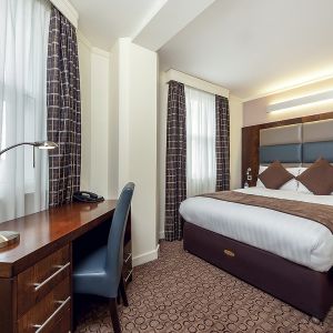 Day use room with work desk at Mercure Hotel London Paddington.