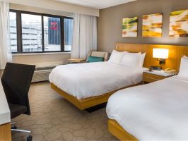 Hotel Delta Hotel By Marriott Utica Centre image