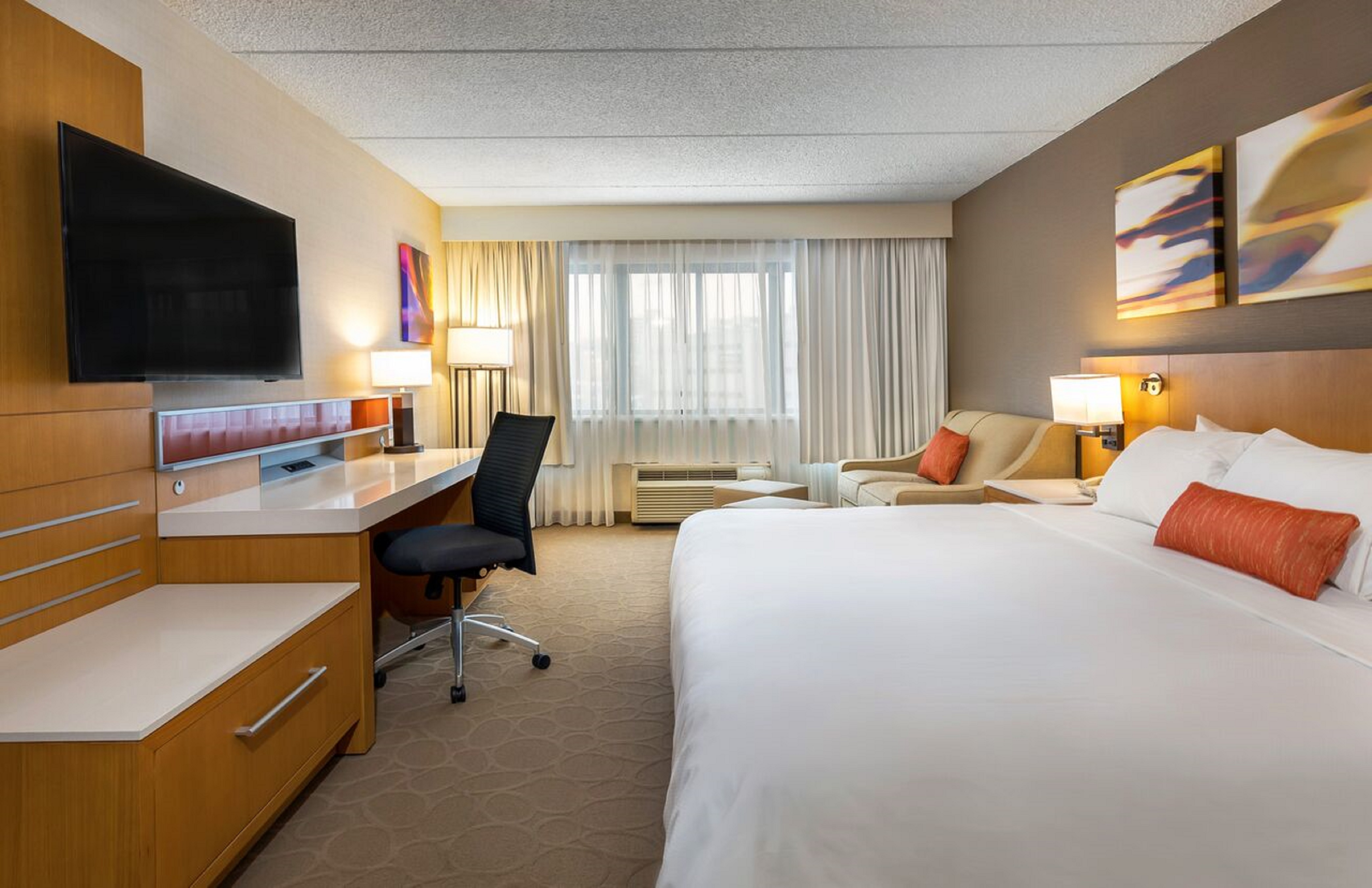 Hotel At Utica Centre Day Rooms HotelsByDay