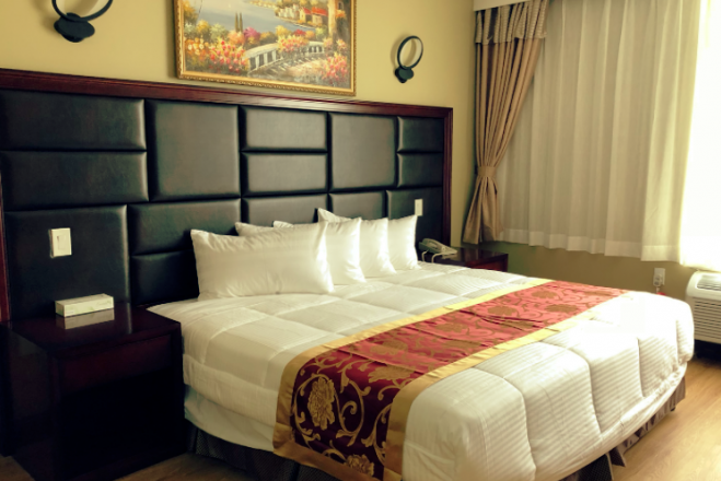 Queens Hotel