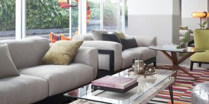 Lounge and coworking space at Mendeli Street Hotel.