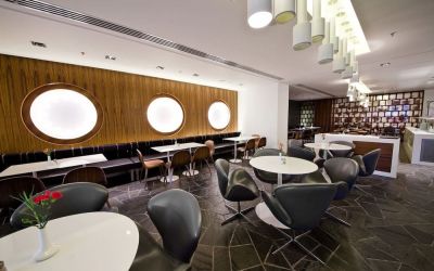 Coworking and lounge area at Prima Vera Hotel.