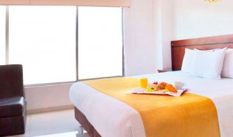 Hotel Dorado Gold