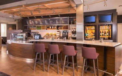 Hotel bar area at Courtyard Dulles Airport Chantilly.