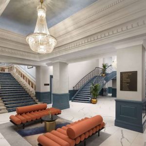 Lobby lounge at DoubleTree By Hilton Brighton Metropole.