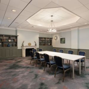Professional meeting room at DoubleTree By Hilton Brighton Metropole.
