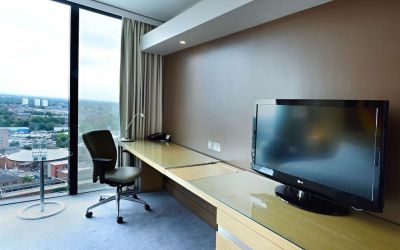 Day room with work station at Hilton Manchester Deansgate.