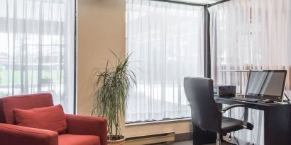 Business center at Comfort Inn Sherbrooke.