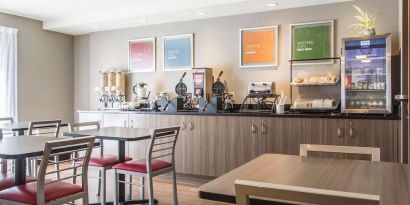 Dining area at Comfort Inn Sherbrooke.