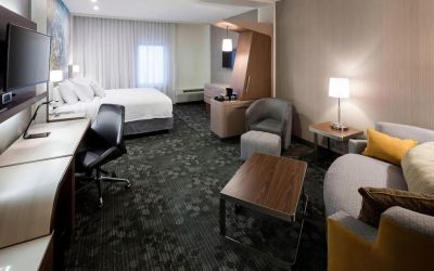 Spacious day use room at Courtyard By Marriott Houston North/ Shenandoah.  