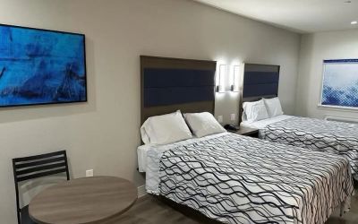 Romantic day room available at Palace Inn Blue Jones Rd.