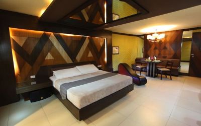 Romantic day use room at Victoria Court Las Piñas.