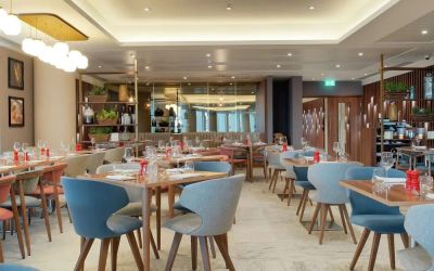 Dining area at Hilton Garden Inn London Heathrow Terminals 2 And 3.