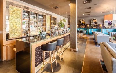 Cocktail bar at DoubleTree By Hilton Edinburgh City Centre.