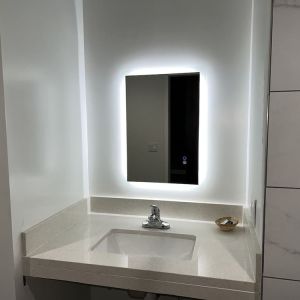Private bathroom at ERTH INN By AGA Bell Gardens.