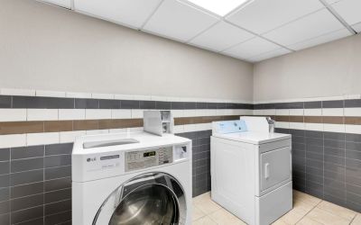 Laundry available at Comfort Inn & Suites Nashville.