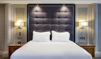 Elegant day use room at Doubletree by Hilton Glasgow Central.