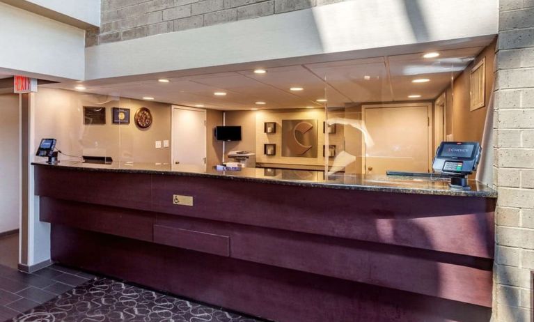 Reception desk at Comfort Suites Oakbrook Terrace.