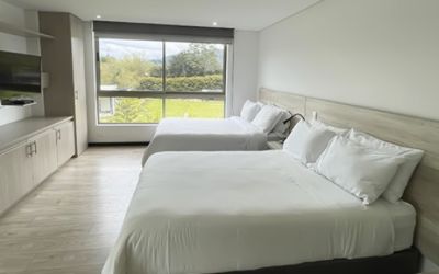 MG Hotel & Suites