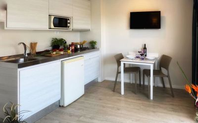 Kitchen available at INN Mallorca Aparthotel.