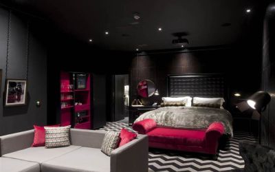 Day use room with living area at Hotel Gotham. 