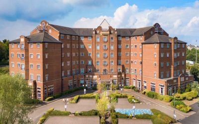 Hotel exterior at DoubleTree by Hilton Dartford Bridge.
