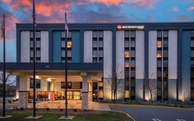 Parking area at Best Western Plus Secaucus Meadowlands.
