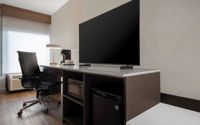 Work space at Best Western Plus Secaucus Meadowlands.