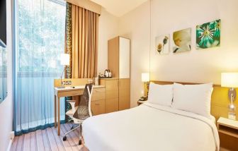 Bright day use room with work desk and TV at the Hilton Garden Inn Birmingham Brindleyplace.