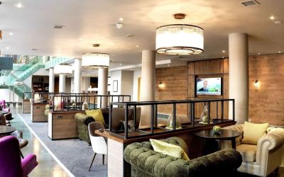 Comfortable lobby workspace at the Hilton Garden Inn Birmingham Brindleyplace.