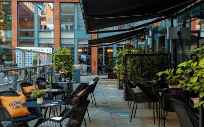 Outdoor patio perfect as workspace at the Hilton Garden Inn Birmingham Brindleyplace.