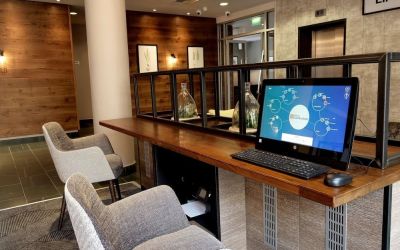 Business center with computer, printer and comfortable mobiliary at the Hilton Garden Inn Birmingham Brindleyplace.
