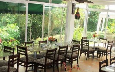 Hotel Albrook Inn