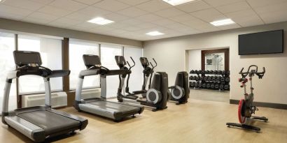 Fitness center fully equipped at the Double Tree Toronto Airport West.