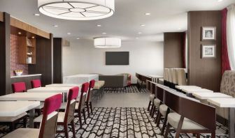 Executive lounge perfect for co-working  at the Double Tree Toronto Airport West.