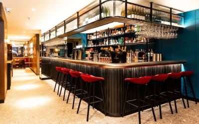 Hotel bar perfect for coworking at Euston Square Hotel.
